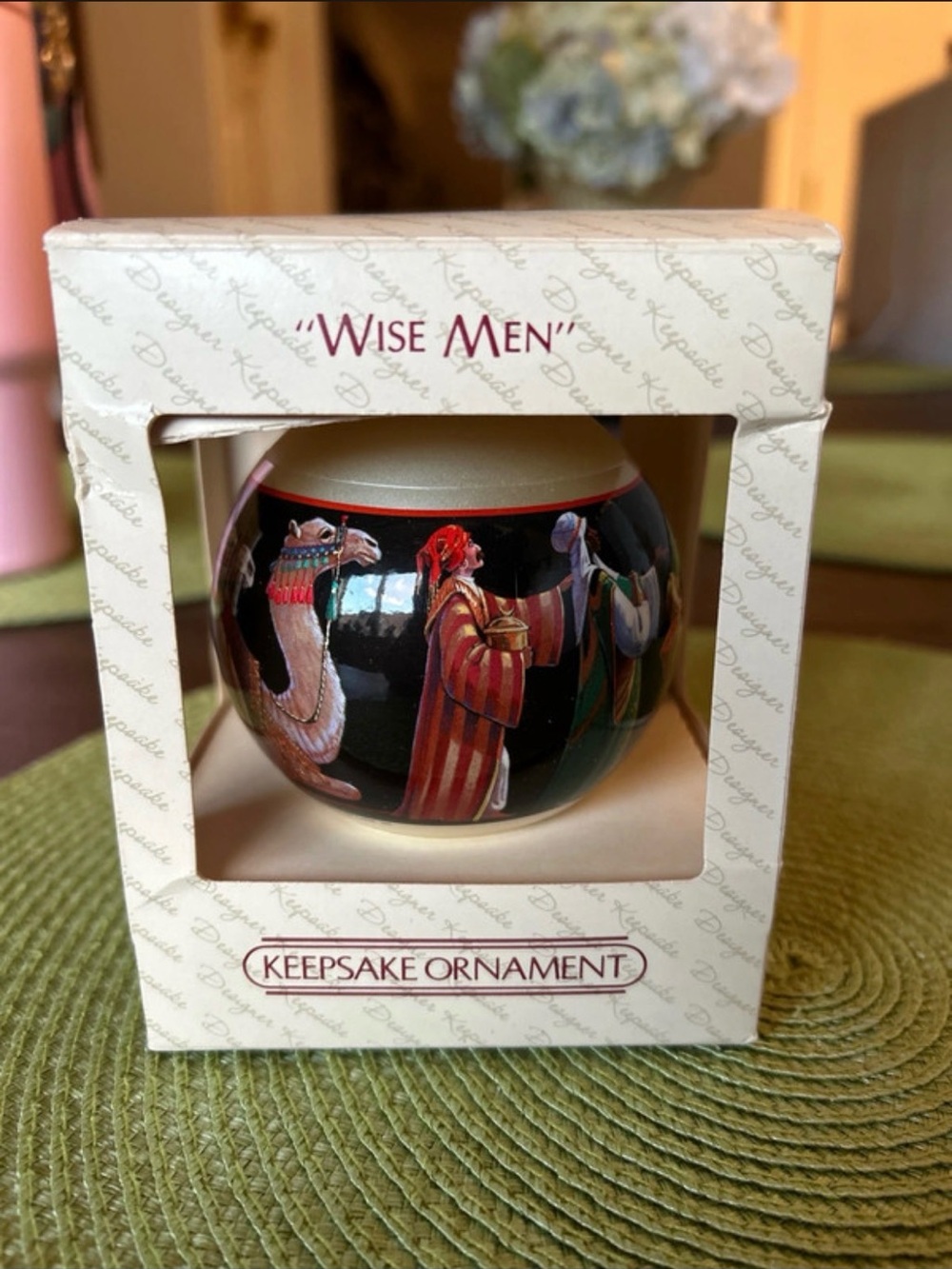 Hallmark 1983 Three wisemen ornament exc condition
